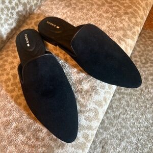 Birdies Black Suede Mules!! NWOT